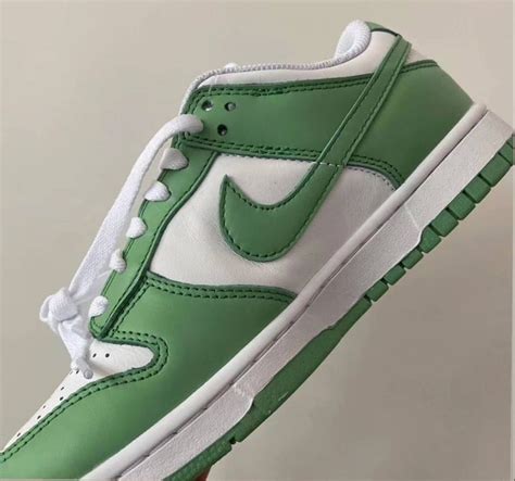 nike dunk low green glow klekt|nike dunks low men green.